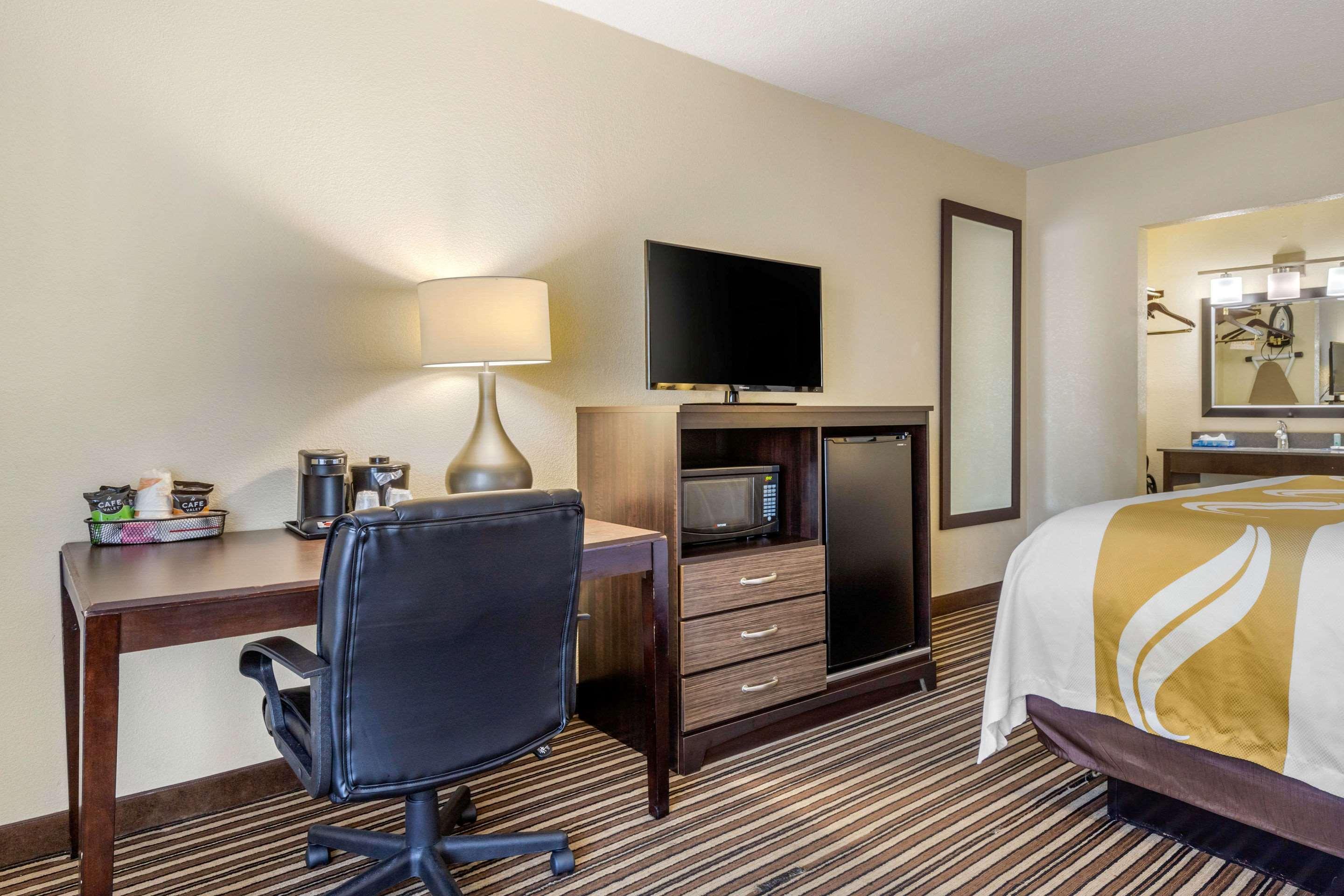 6 Charlotte, Nc - Airport South 2*