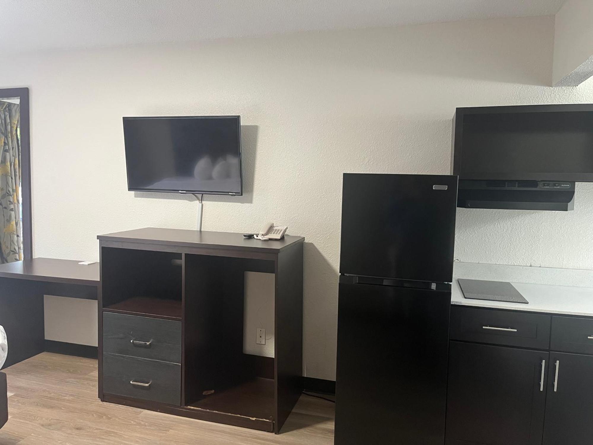 6 Charlotte, Nc - Airport South 2*