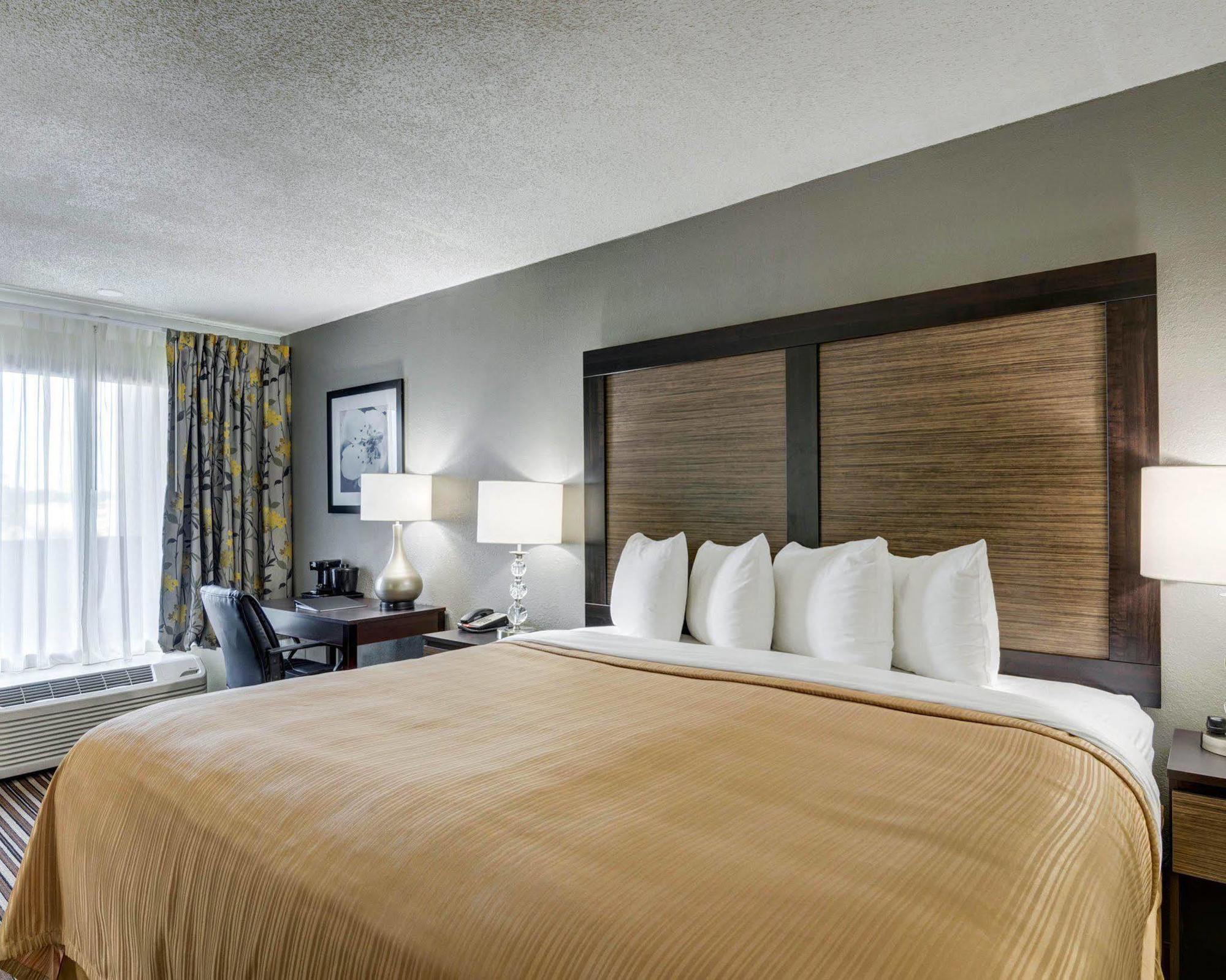 6 Charlotte, Nc - Airport South 2*